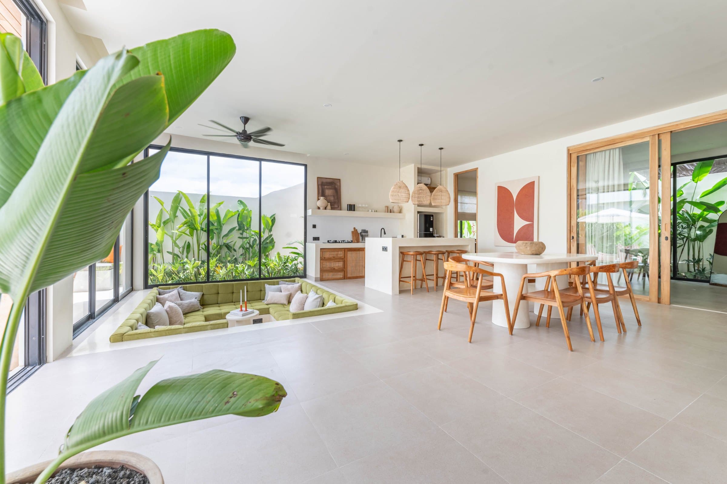 Kitchen and dining, open to the garden
